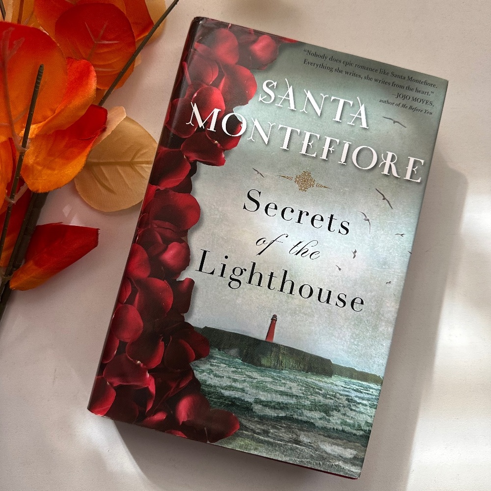 Historical‎ Fiction - Secrets of the Lighthouse by Santa Montefiore, Hardcover